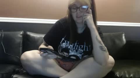 dadsdoll2 online show from 30, 3, 2026