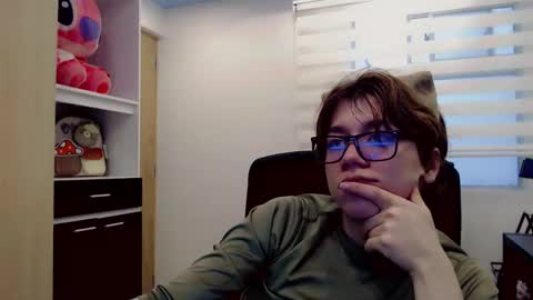 Snapshot of dae_lune chatting on 19, 2, 2026 dae_lune online show from 19, 2, 2026