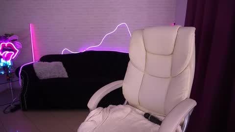 daenerys_daen online show from 20, 9, 2025