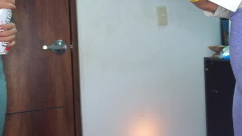 dafna and kris online show from 10, 4, 2026