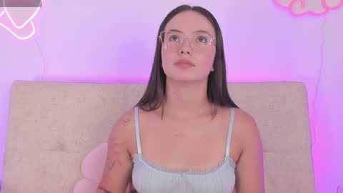 Snapshot of dafnevega chatting on 12, 5, 2026 Dafne online show from 12, 5, 2026
