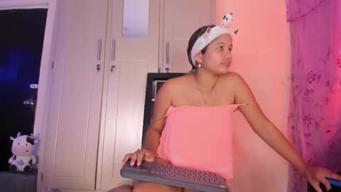 Snapshot of dafnezahira20 chatting on 23, 5, 2026 dafnezahira20 online show from 23, 5, 2026