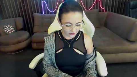 Snapshot of dafni_mon chatting on 19, 9, 2025 Dafni Mon online show from 19, 9, 2025