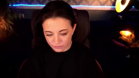 Snapshot of dafni_mon chatting on 7, 10, 2025 Dafni Mon online show from 7, 10, 2025