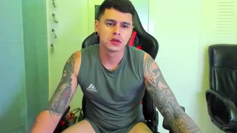 Snapshot of dage_19 chatting on 6, 10, 2025 my name is Jhon and I live in colombia online show from 6, 10, 2025