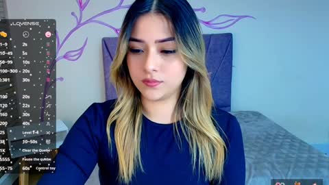 Snapshot of dahliamoore chatting on 15, 12, 2024 Dahlia online show from 15, 12, 2024
