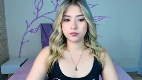 Snapshot of dahliamoore chatting on 28, 2, 2025 Dahlia online show from 28, 2, 2025