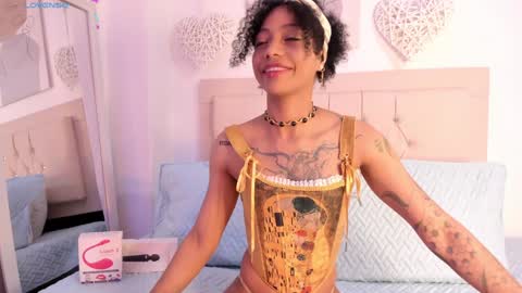 Snapshot of daiana_curly chatting on 5, 2, 2025 Daiana online show from 5, 2, 2025