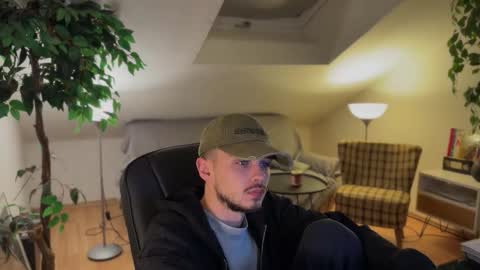 Daimon  online show from 18, 11, 2025