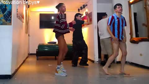 daiquirie online show from 19, 4, 2026