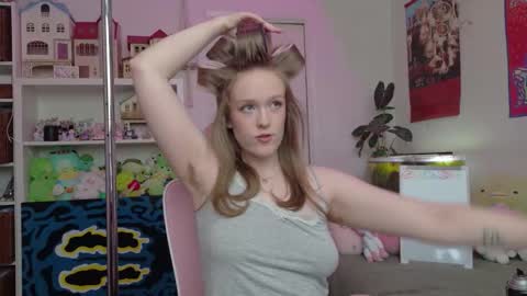 Snapshot of daisy_dollxo chatting on 28, 4, 2026 Daisy online show from 28, 4, 2026