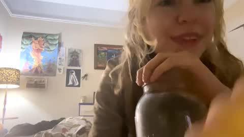Snapshot of daisybaby699 chatting on 10, 1, 2025 DaisyB3 online show from 10, 1, 2025