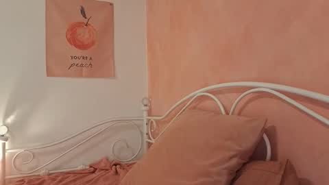 Daisy Dreams online show from 3, 10, 2025