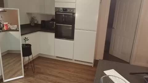 Daisy Dreams online show from 11, 11, 2025