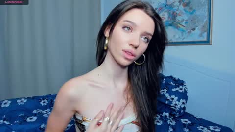 Naomi online show from 15, 12, 2024