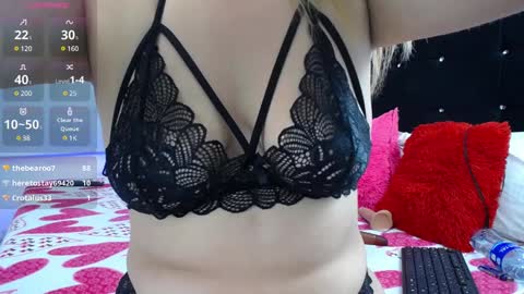 Snapshot of daiyan_collins chatting on 5, 2, 2025 Daiyan Collins online show from 5, 2, 2025