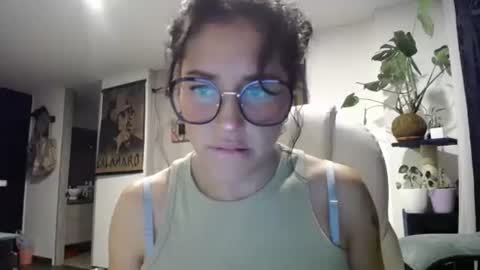 IG  dakotasofiaa online show from 17, 12, 2024