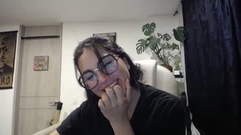 IG  dakotasofiaa online show from 20, 12, 2024