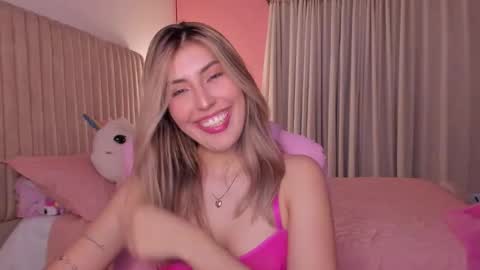 Snapshot of dakota_clark chatting on 17, 1, 2026 Helloo HAPPY NEW YEAR Ill be back soon online show from 17, 1, 2026