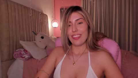 Snapshot of dakota_clark chatting on 3, 2, 2026 Helloo HAPPY NEW YEAR Ill be back soon online show from 3, 2, 2026