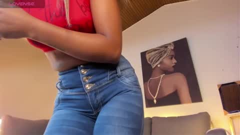 Snapshot of dakota_ds chatting on 6, 1, 2025 dakota_ds online show from 6, 1, 2025