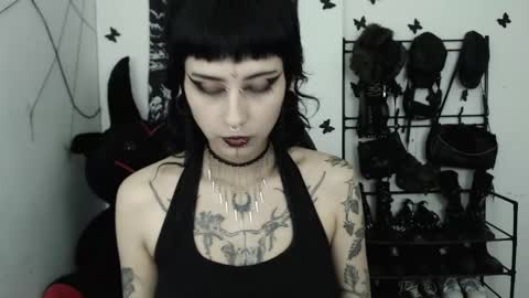 Snapshot of dakota_krall_ chatting on 1, 2, 2026 dakota online show from 1, 2, 2026