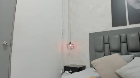 Dakota  online show from 27, 4, 2026