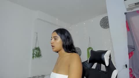 dakota_x18 online show from 5, 11, 2025