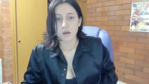 The girl of your dreams o online show from 10, 3, 2025