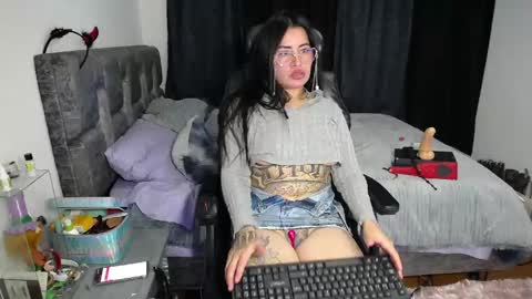 Snapshot of dakotatto chatting on 26, 5, 2026 dakotatto online show from 26, 5, 2026