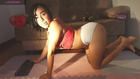 Snapshot of dalhila chatting on 27, 5, 2026 D A L H I L A online show from 27, 5, 2026