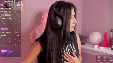 leila williams online show from 8, 1, 2025