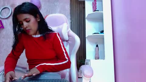 Snapshot of daliila_queen chatting on 13, 7, 2026 dalila online show from 13, 7, 2026