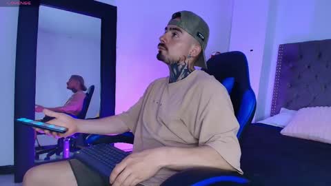 Dallas whitee online show from 2, 4, 2026