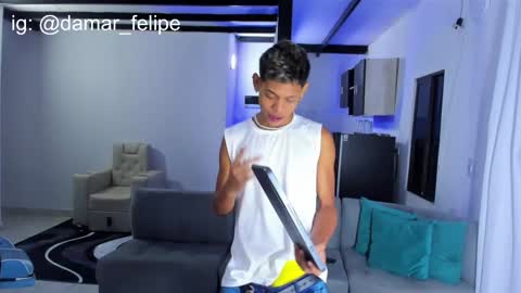 damar_felipe online show from 10, 2, 2025