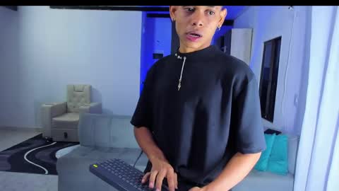 damar_felipe online show from 11, 2, 2025