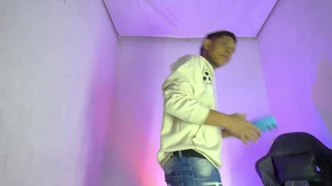 damar_felipe online show from 4, 12, 2025