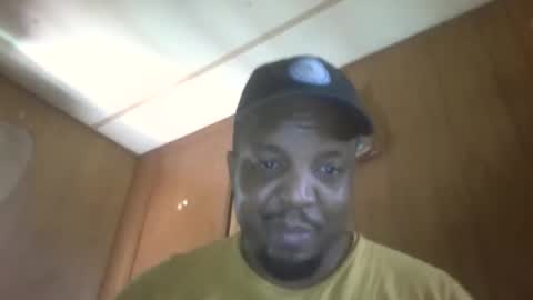 Snapshot of dameion731 chatting on 23, 4, 2026 BigBlackCock13 online show from 23, 4, 2026