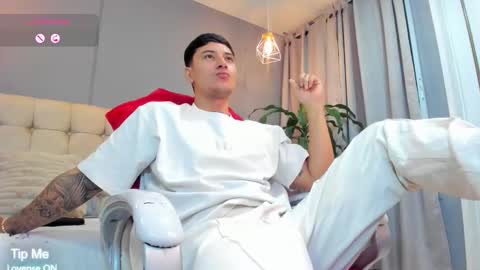 DAMIAN online show from 17, 10, 2025