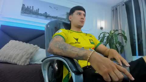 DAMIAN online show from 3, 12, 2025