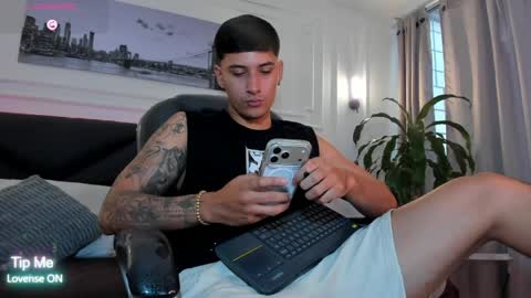 DAMIAN online show from 10, 4, 2026