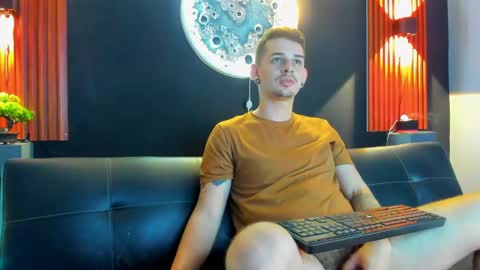 Damian Oliver online show from 17, 1, 2025