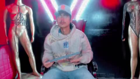 Snapshot of damian_and_camerum chatting on 1, 3, 2026 damian_and_camerum online show from 1, 3, 2026