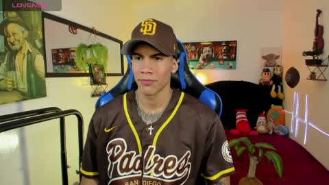 Damian online show from 9, 4, 2026