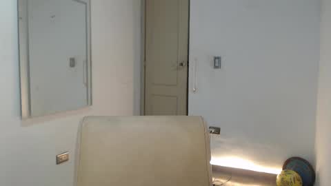 Snapshot of damian_muscle chatting on 10, 9, 2025 Damian online show from 10, 9, 2025