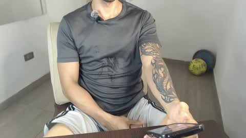 Snapshot of damian_muscle chatting on 25, 9, 2025 Damian online show from 25, 9, 2025
