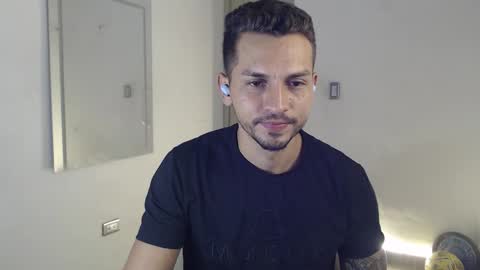 Snapshot of damian_muscle chatting on 3, 10, 2025 Damian online show from 3, 10, 2025