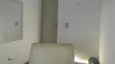 Snapshot of damian_muscle chatting on 4, 10, 2025 Damian online show from 4, 10, 2025