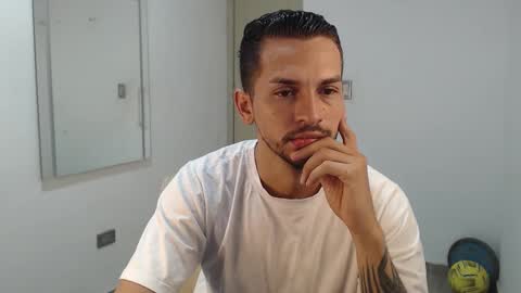 Snapshot of damian_muscle chatting on 7, 10, 2025 Damian online show from 7, 10, 2025