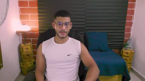 instagram damiannreed. online show from 6, 3, 2025